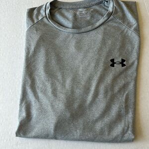Under Armor T-shirt Light Gray Silver SZ LG EUC